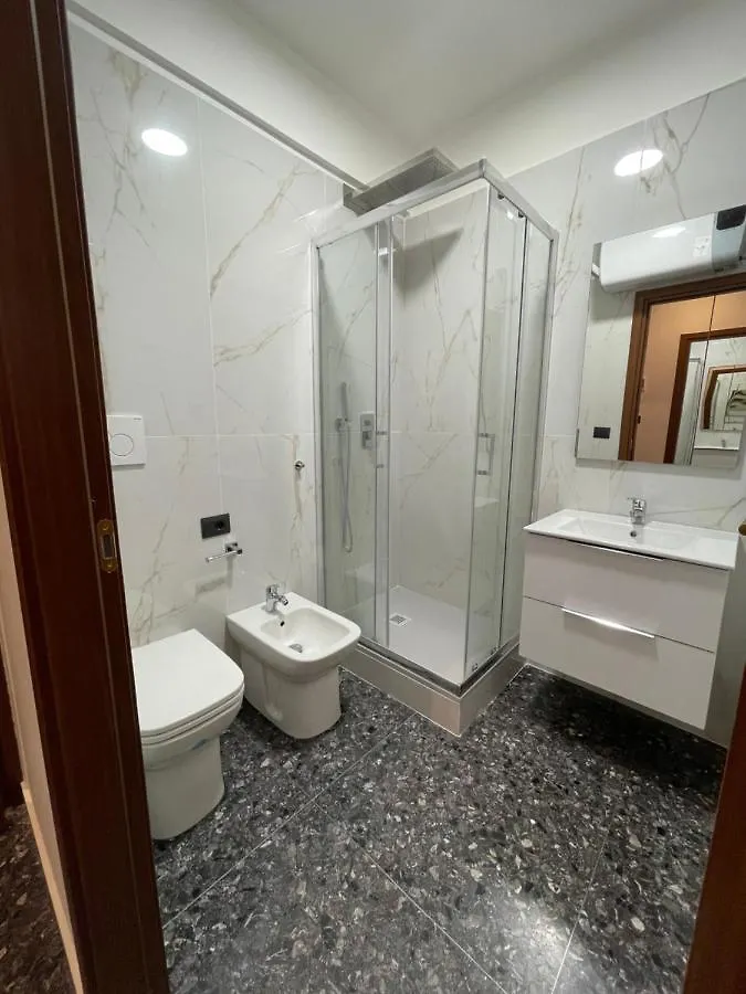 Pensión Hotel Due Passi Dal Mare Savona Italia